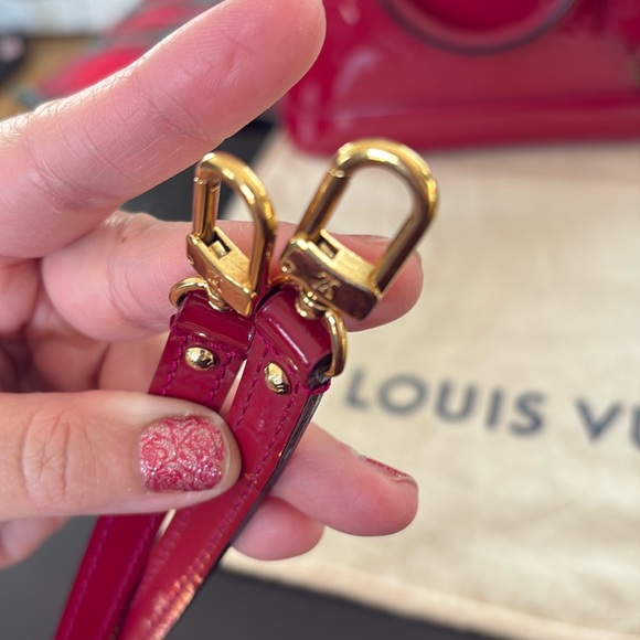 Authentic Louis Vuitton Alma BB Vernis Top Handle / Crossbody Bag - Picture 10 of 16